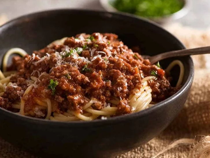 Recipe TinEats Spaghetti Bolognaise